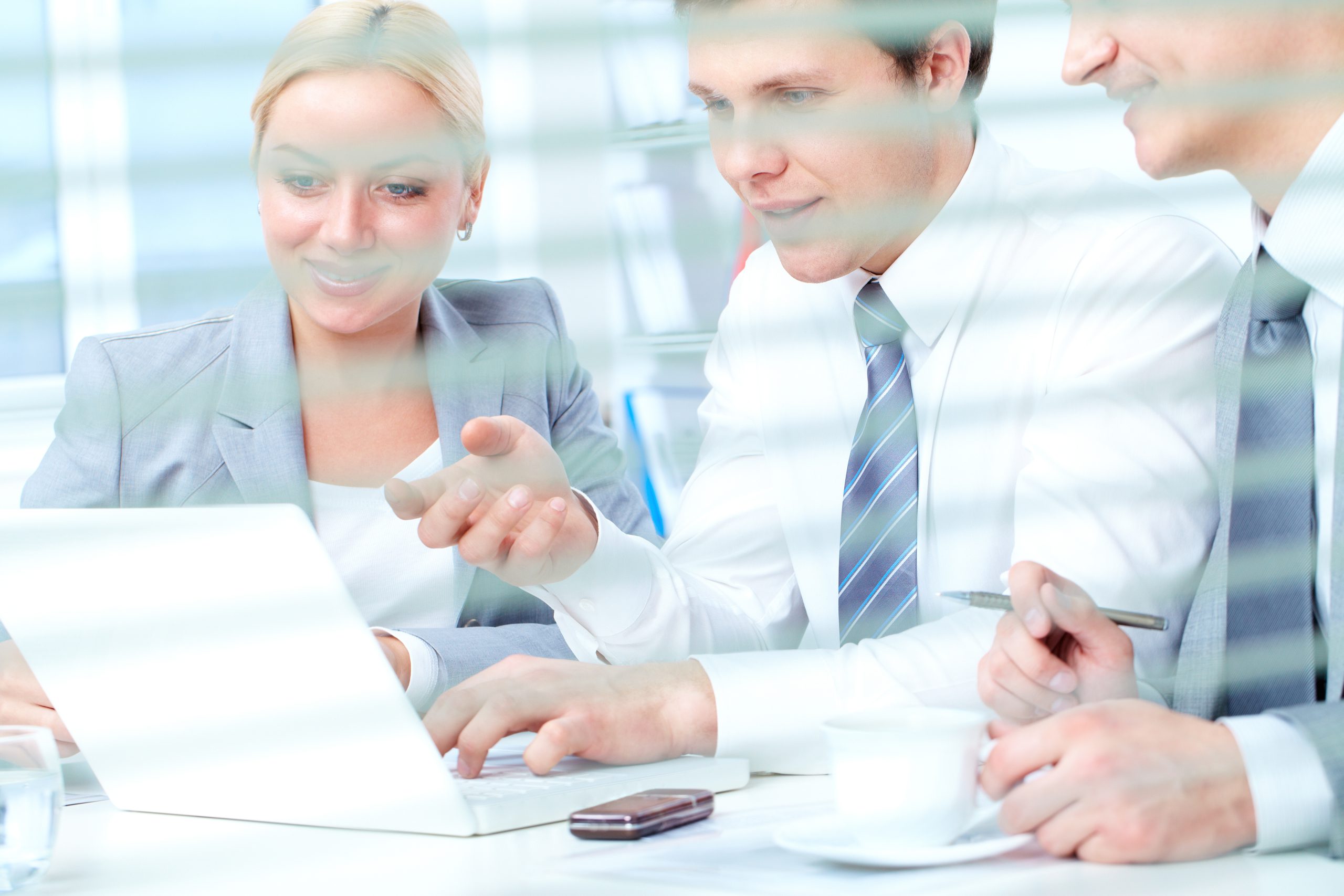 Zarządzanie majątkiem rodzinnym – jak przygotować sukcesję i zadbać o przyszłość pokoleń?