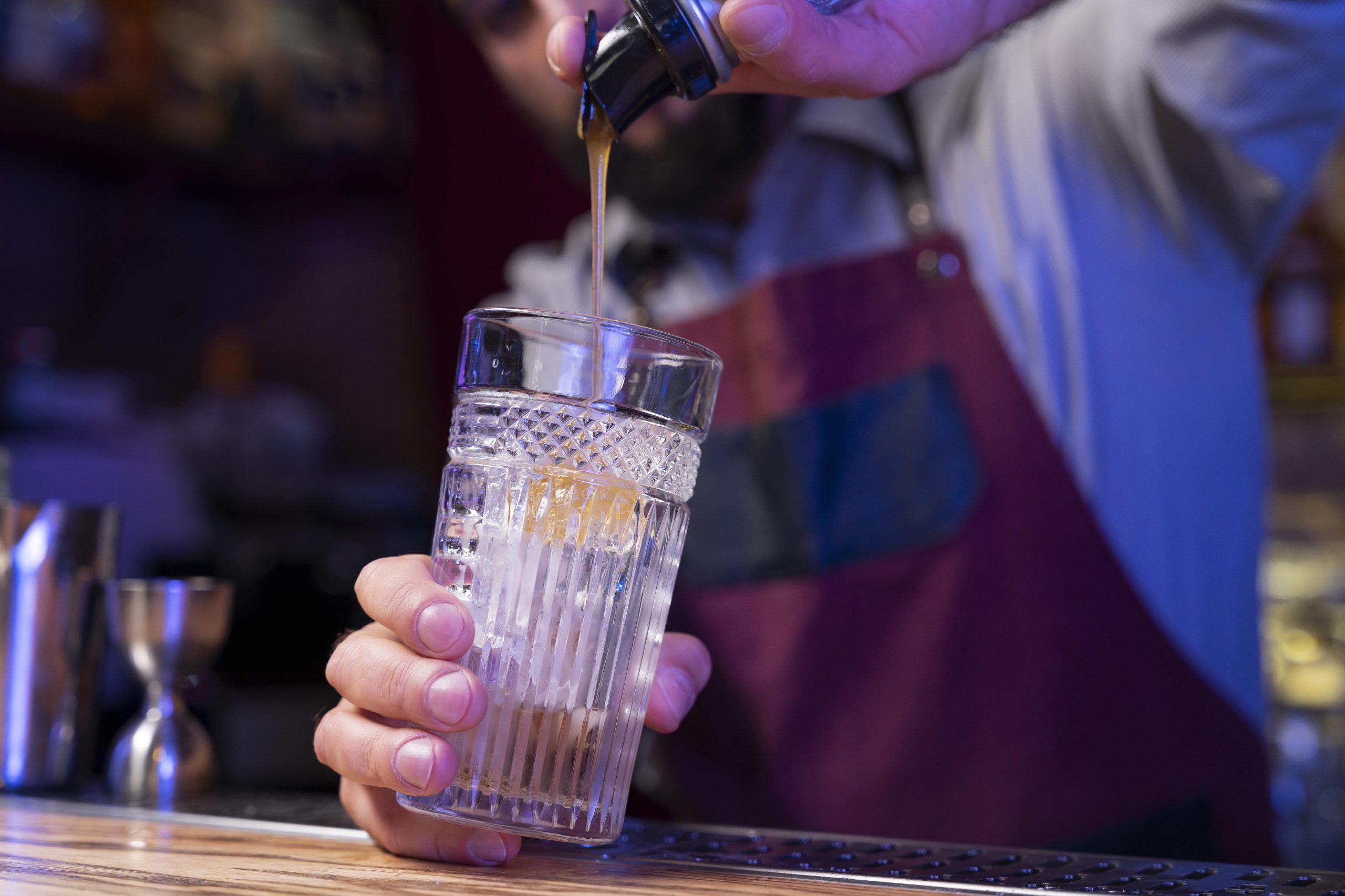 Kurs barmański online – jak zacząć naukę bez wychodzenia z domu